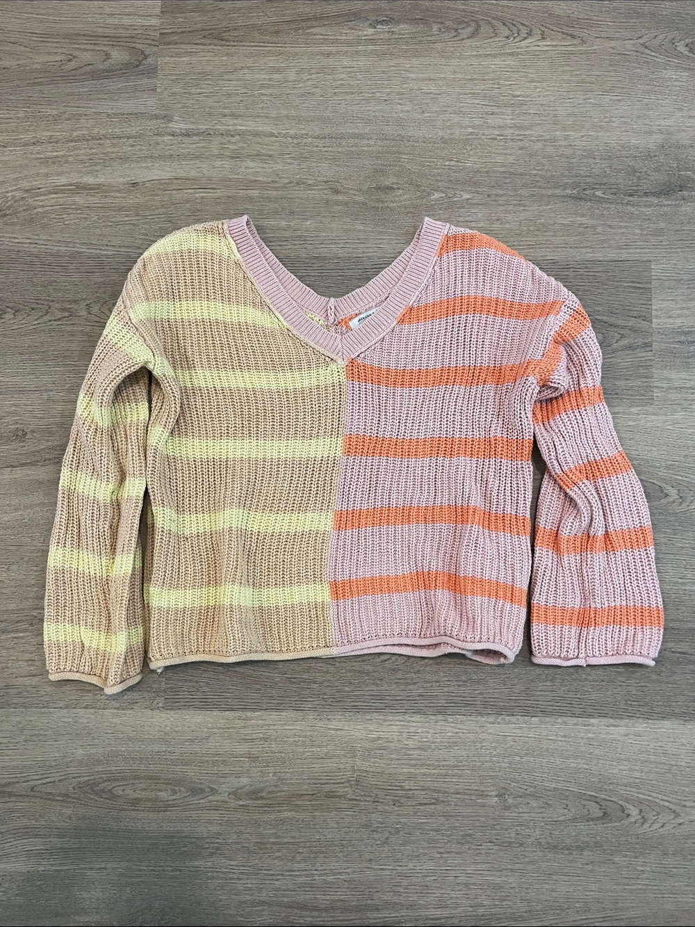 American Eagle Outfitters Two-Tone Striped V-Neck Sweater in Pink, Peach & Lemon